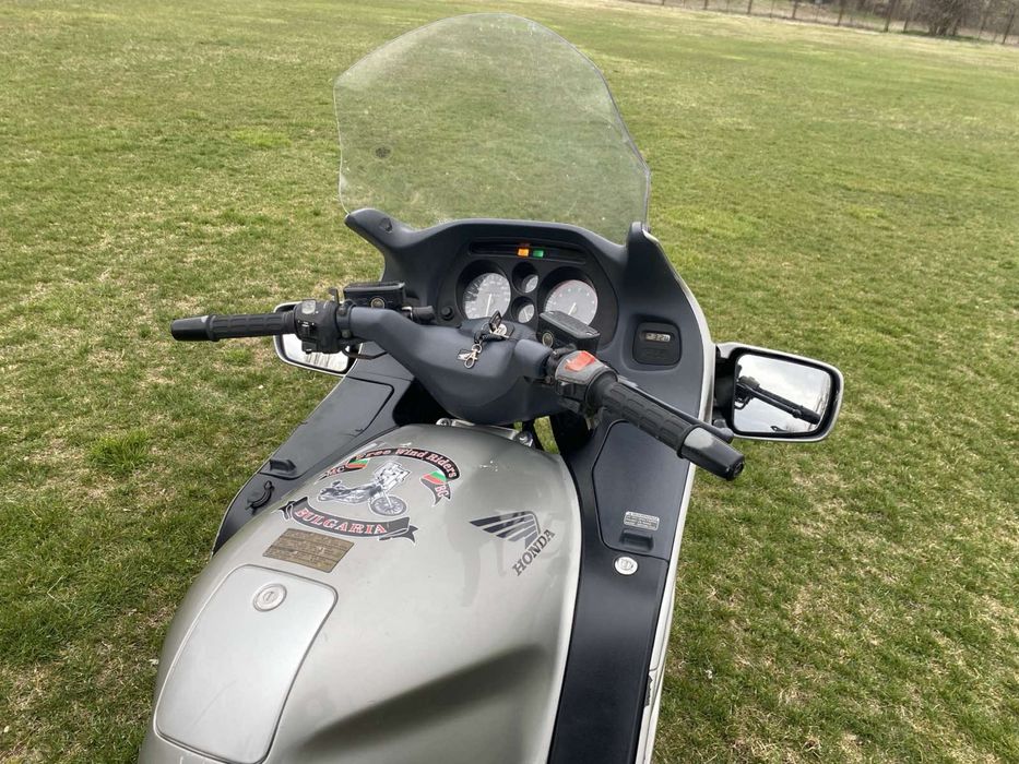 Honda pan European ST 1100, 1990г. 100 конски сили.