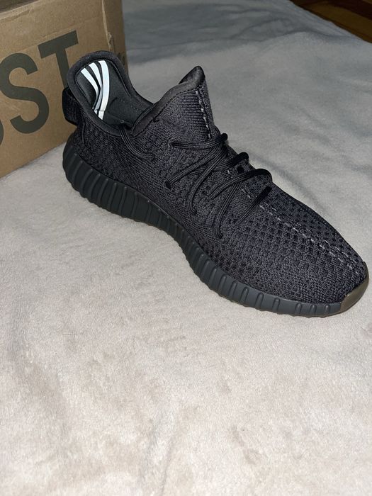 Yeezy 350 V2