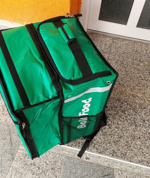 Vând geantă termică Bolt food
