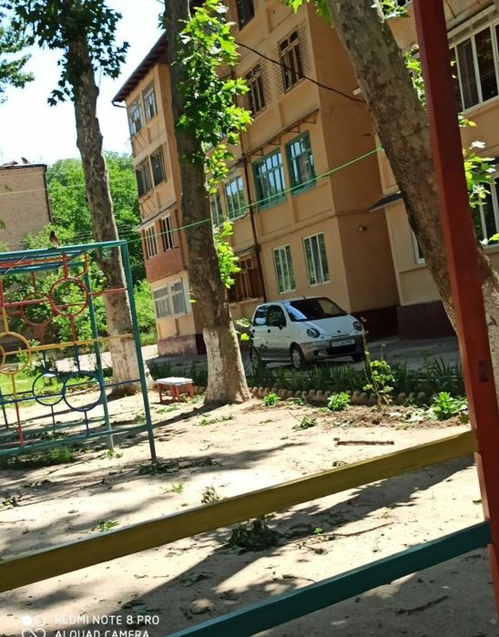 Срочно продам 3х комнатную квартира в  центре махалля