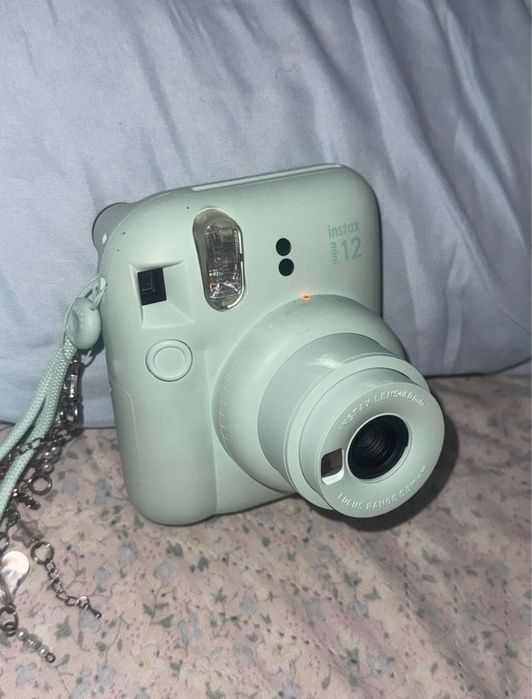 instax mini 12, Б/у