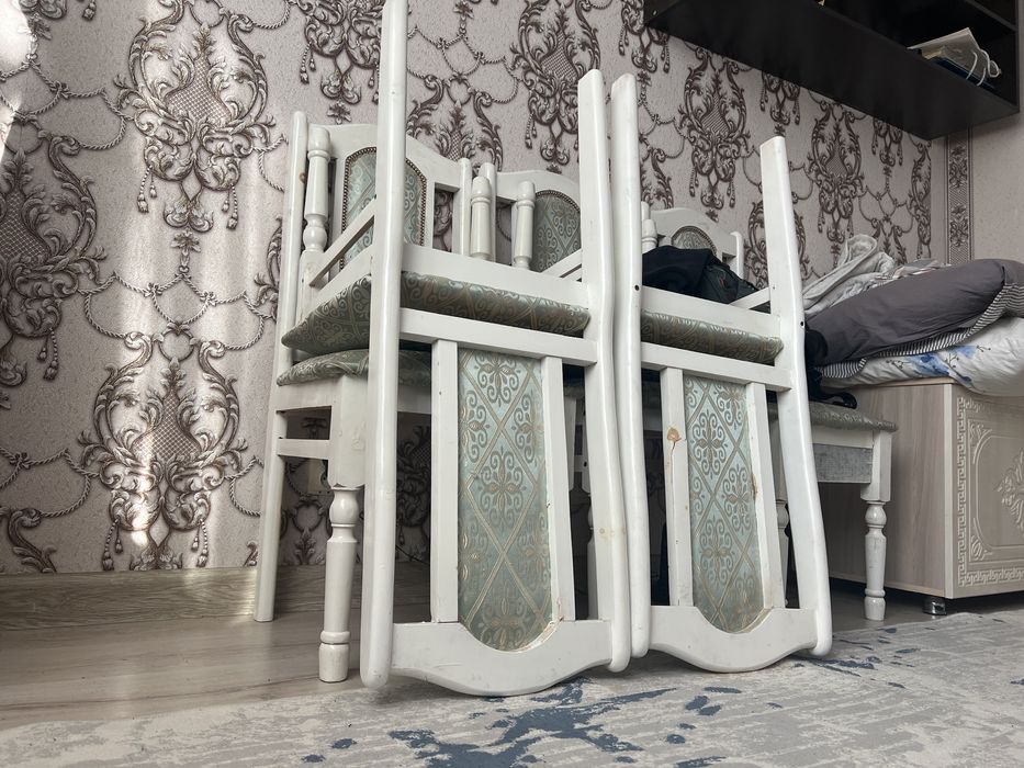 Стулья отдам даром