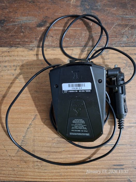 Vând detector Cobra RAD 250