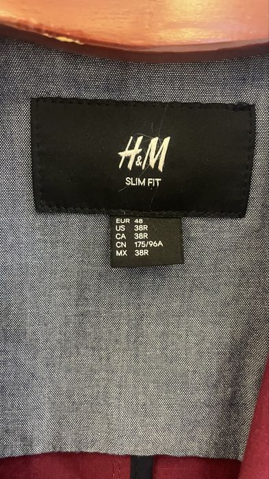 Бардовый пиджак HM