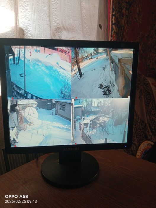 Монитор для видеонаблюдения