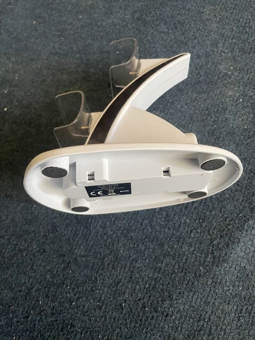 Зарядно за джойстици Станция за зареждане на джойстици PS5 TYPE-S