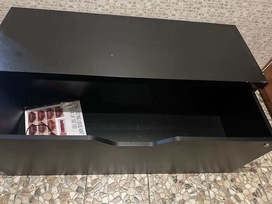 Продам тумбу в хорошем состоянии