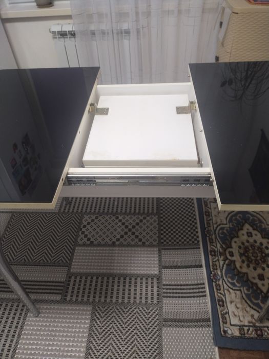 Стол кухонный верх стекло