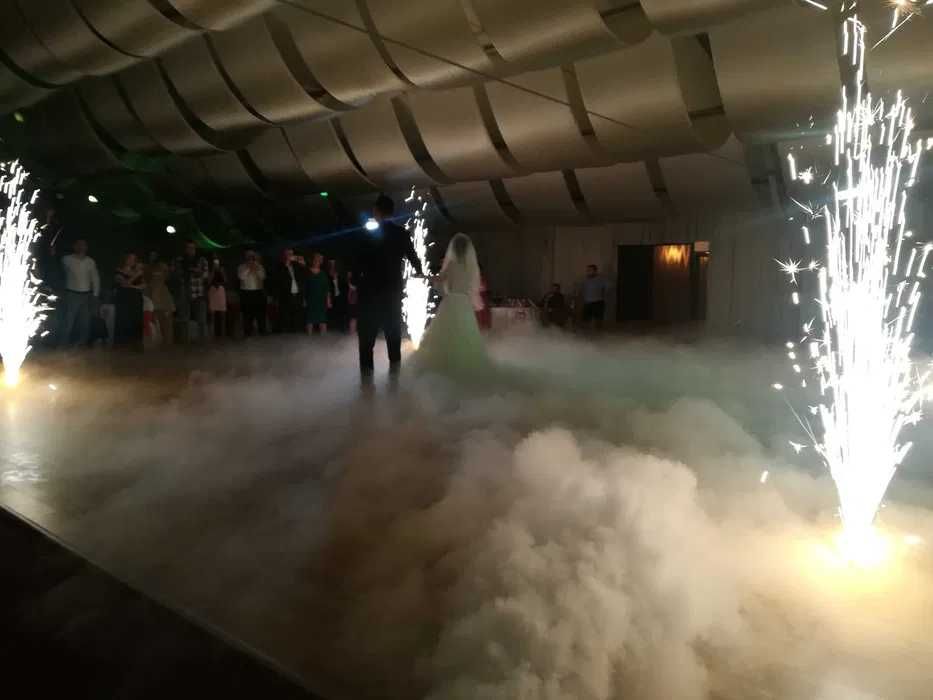 Efecte speciale: Fum, artificii, sparkulare,