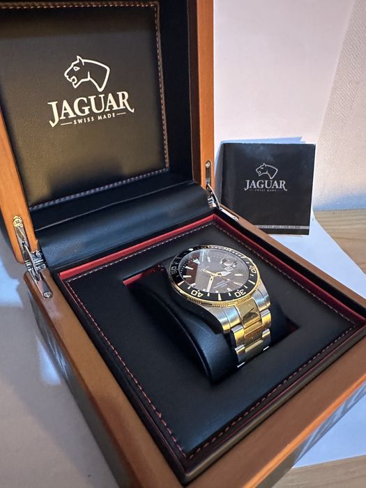 Jaguar J863/D 44mm Sapphire