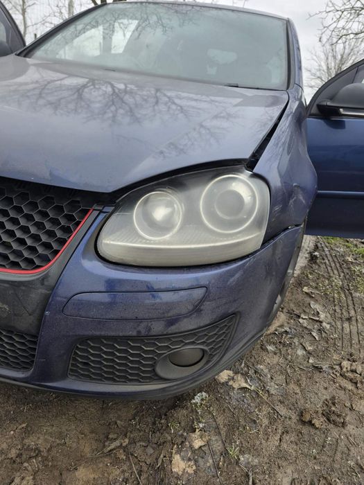 Продавам Голф 5 GTI на ЧАСТИ (Golf V 2.0 TFSI 200hp) имам и други коли