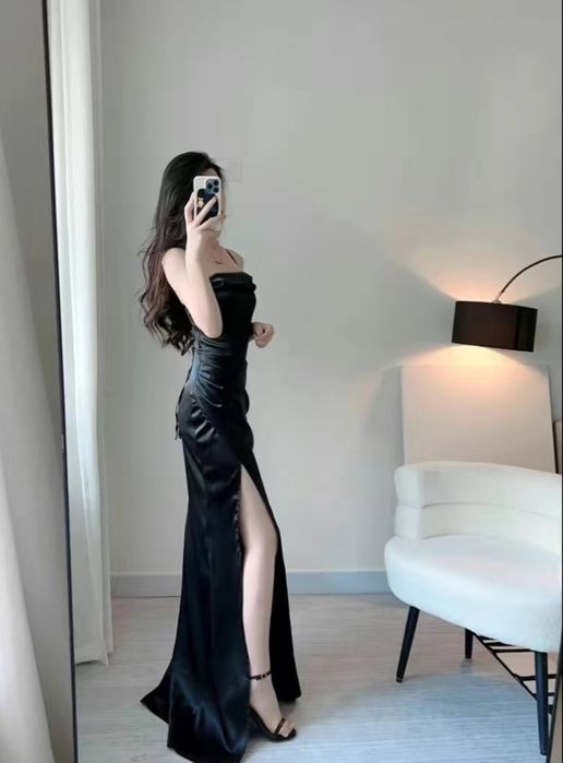 Платье черное на вечер