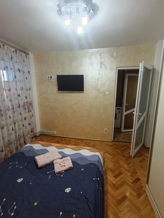 Vand apartament cf1 semidecomandat  et 2 Hipodrom