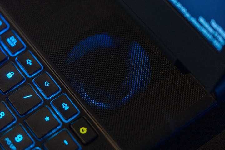 Alienware 18 Area-51 Ultra 9 275HX 64GB Ram NVIDIA RTX 5080 2TB 3Ani G