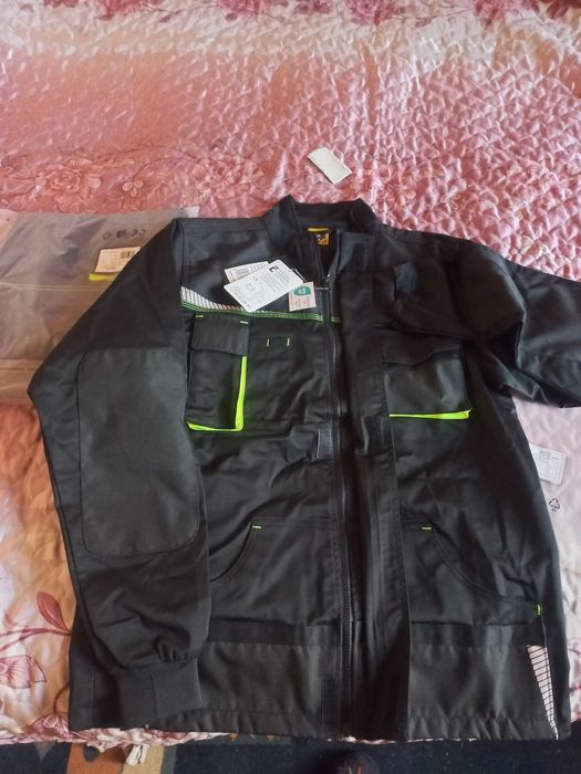 Спец одежда продам