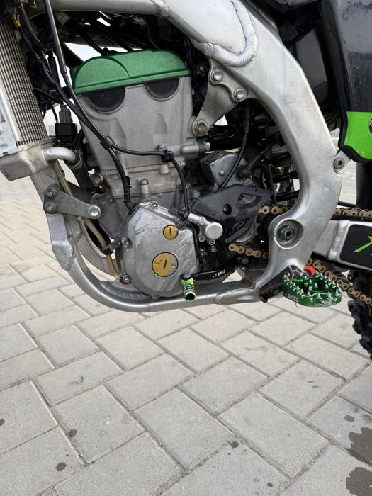 Kawasaki 250 2022