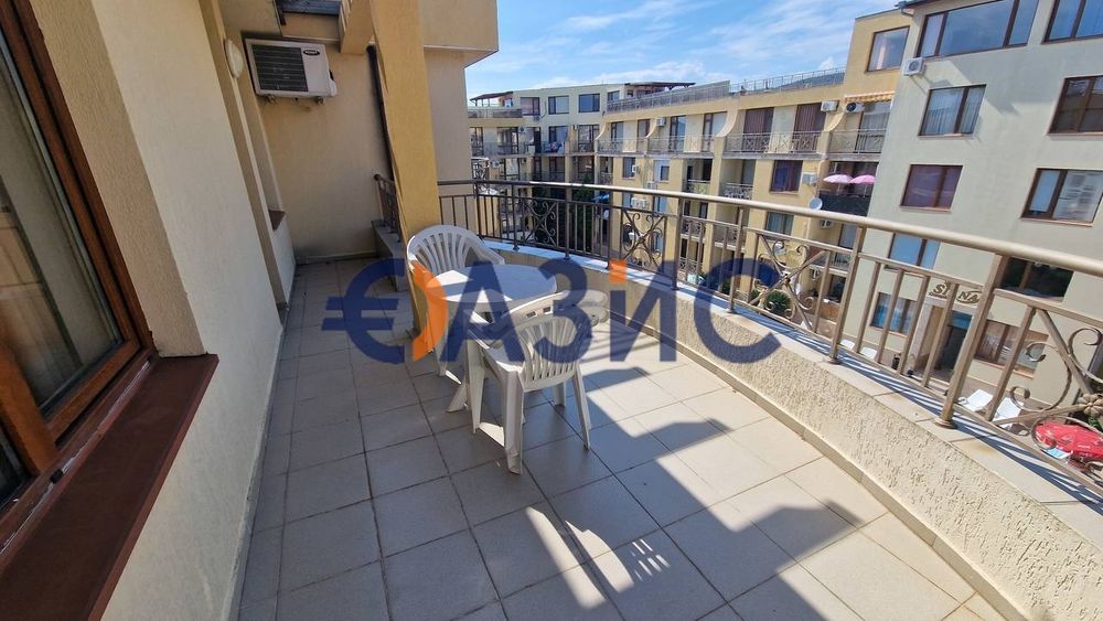 Продава се Тристаен апартамент в Свети Влас - 82 кв.м за 691 €/кв.м - Снимка #8