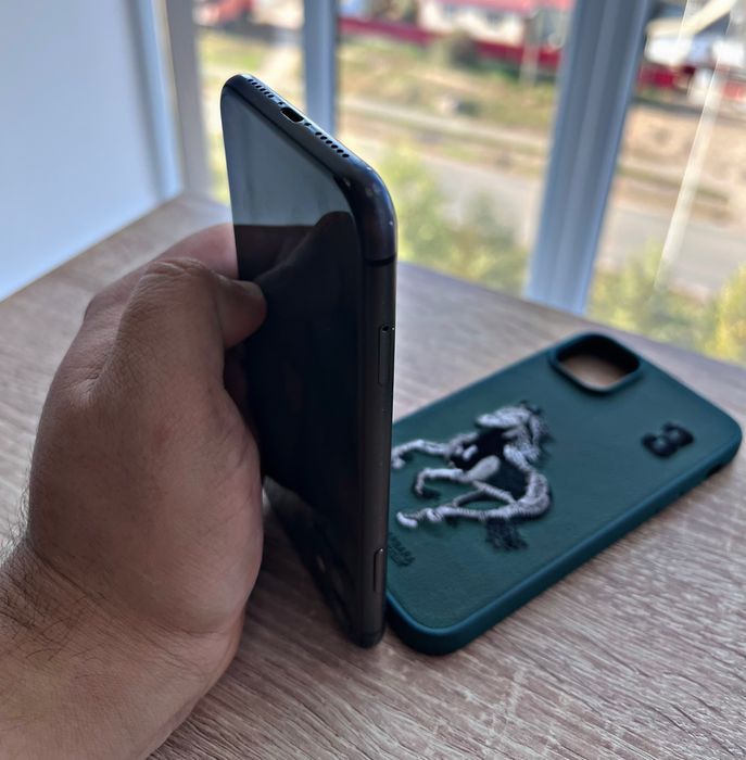 iPhone 11/128GB без ремонта