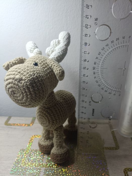 Игрушка оленёнка вязаная