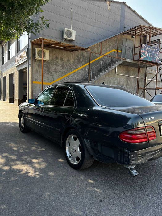W210 avtomat sotiladi