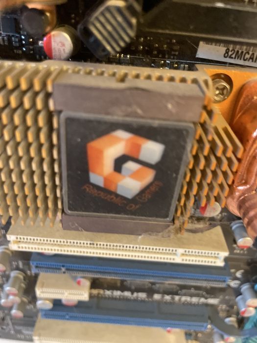 Placă de bază Asus