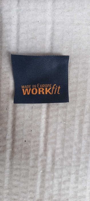 Продавам етикети,жакардови