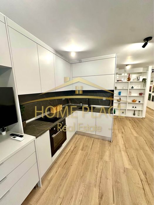 Дава се под наем Двустаен апартамент в Варна, Център - 70 кв.м за 693.6 € - Снимка #1