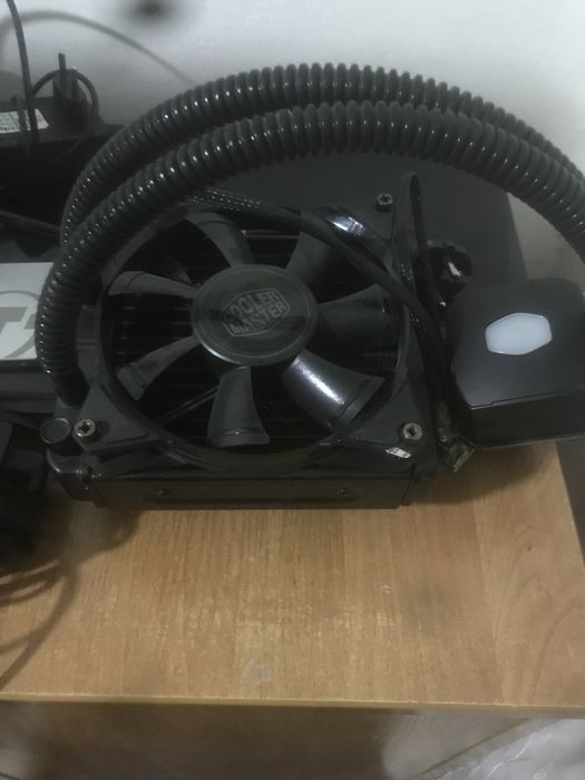 Водяное охлаждение кулер мастер