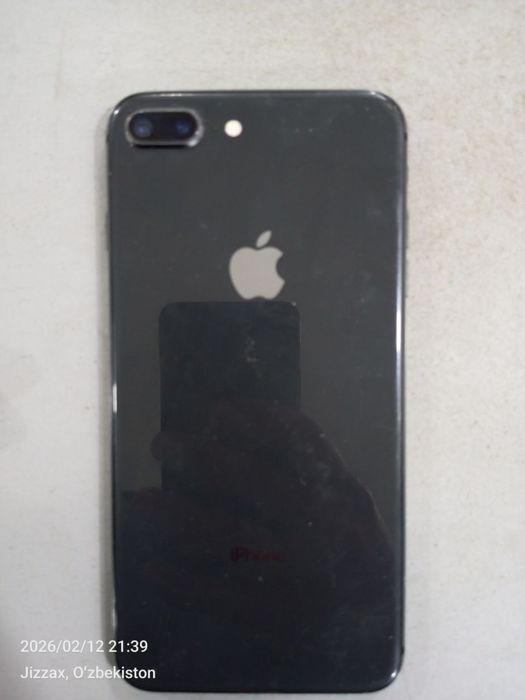 Iphone 8+ sotiladi narxi 1mln kami bor obmen bor