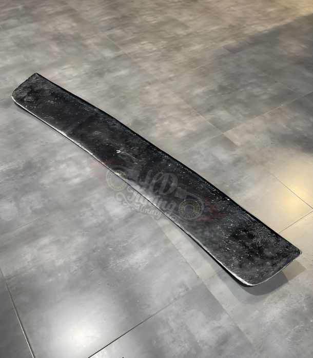 Козырек на стекло BMW E34