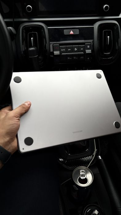 Mac book air m2 13.6-inc