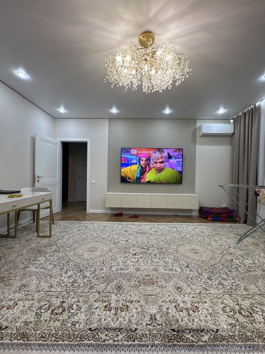 Продаю бу ковер , натуралтный