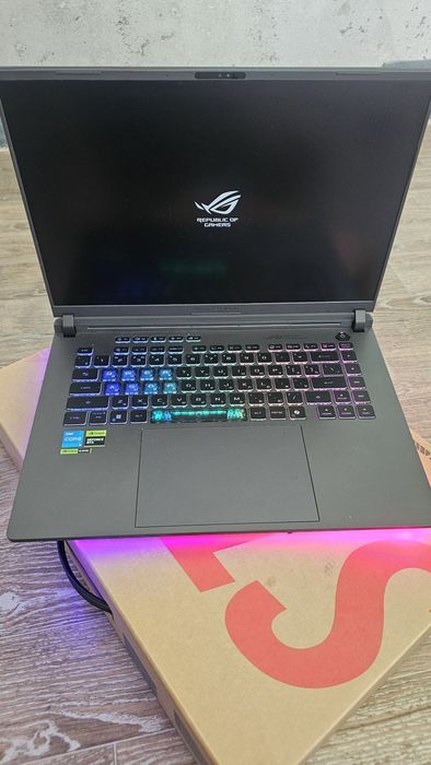 Ноутбук ASUS Rog Strix 16"