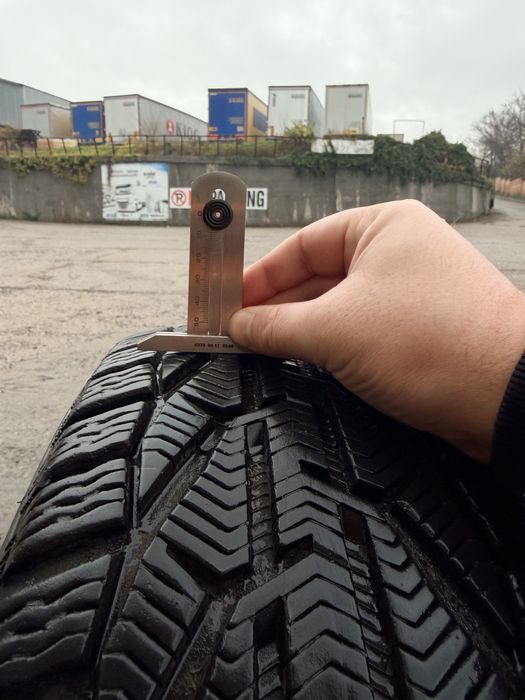 Ricen snow 205/60/16 2br