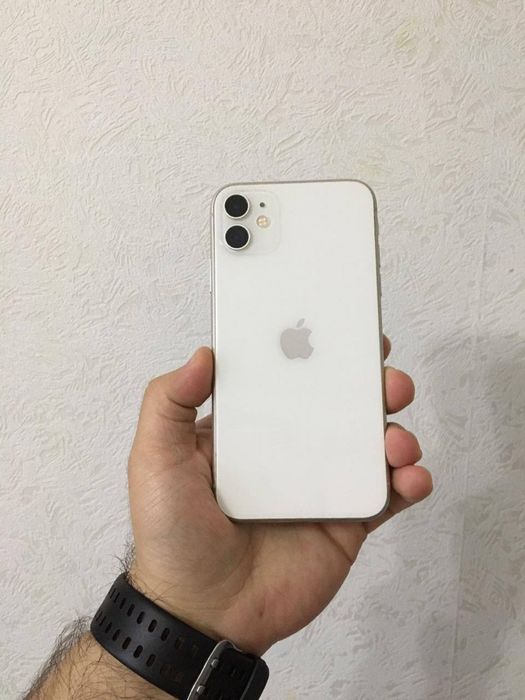 Айфон 11 128GB продам