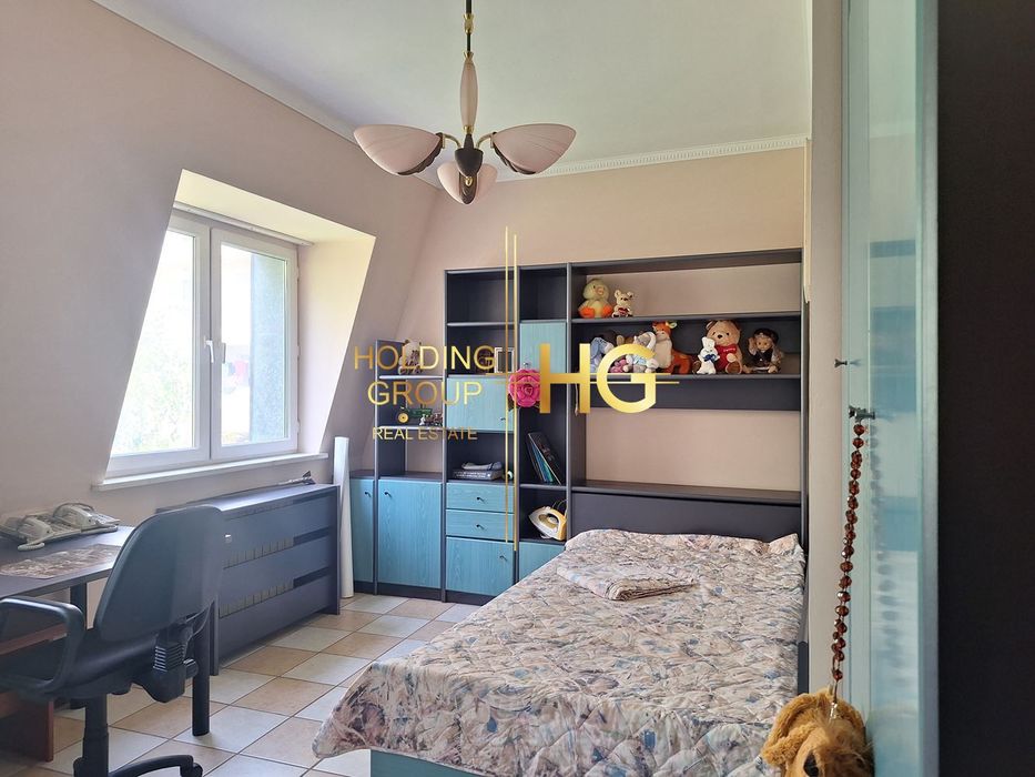 Продава се Четиристаен апартамент в Варна, Червен площад - 132 кв.м за 2272 €/кв.м - Снимка #12