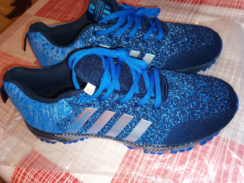 Adidași albastri.Transport gratuit!