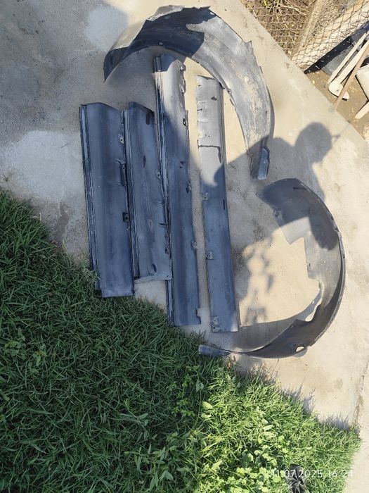 Накладки на пороги и два локера в подарок на Volkswagen golf 3