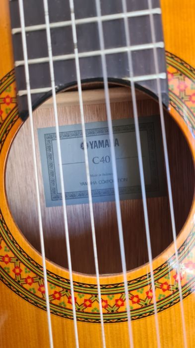 Продам гитару YMAHA