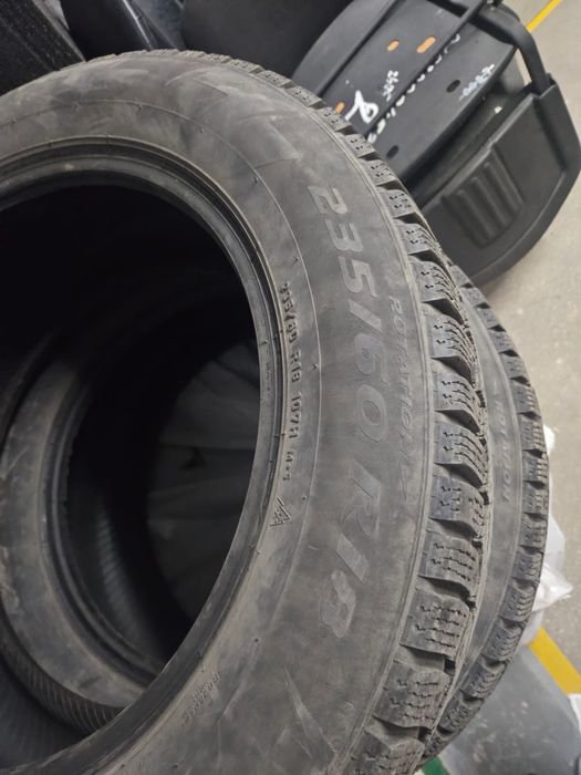 Колеса Pirelli.