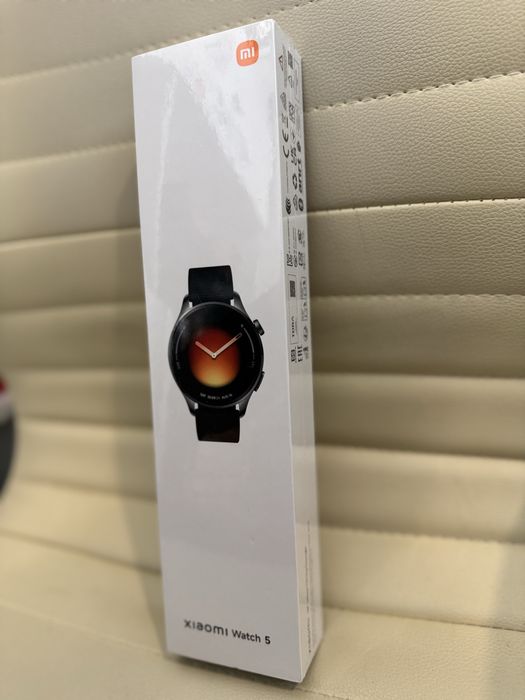 Smartwatch Xiaomi Watch 5 Black , model M2501W1 , Sigilat