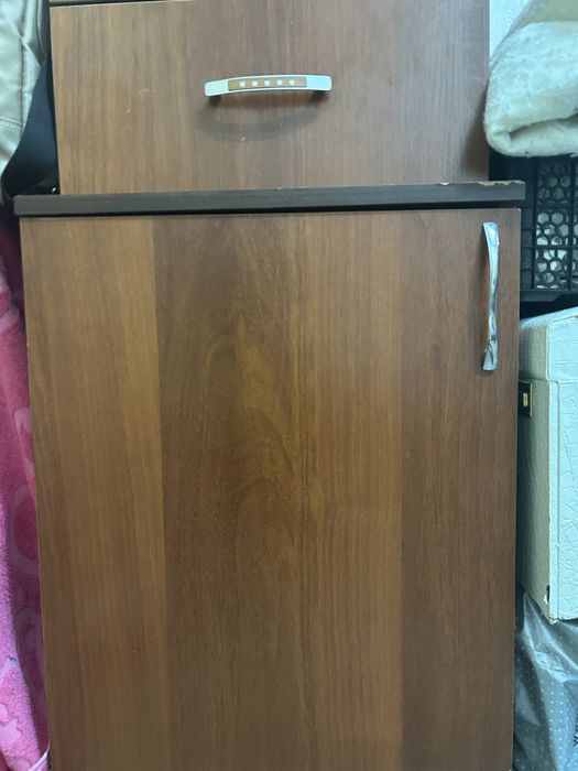 Продам две тумбочки