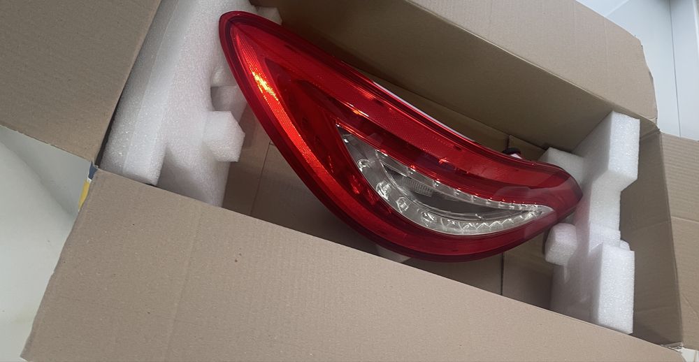 Stop stanga Mercedes 2011-2016 cls c218 x218