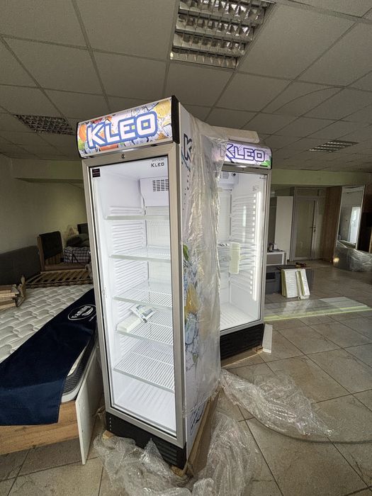 витринный холодильник!