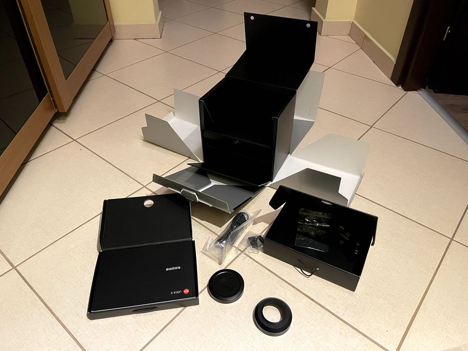 Cutie Leica X-Type 113