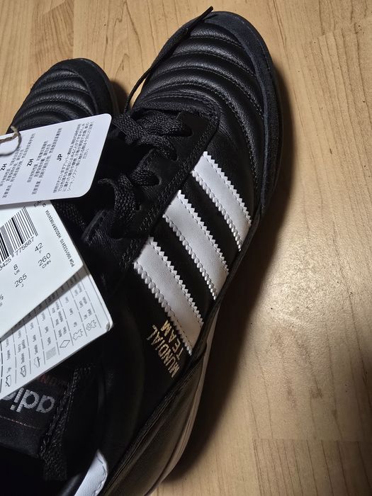 Футболни обувки / Стоножки Adidas Mundial Team