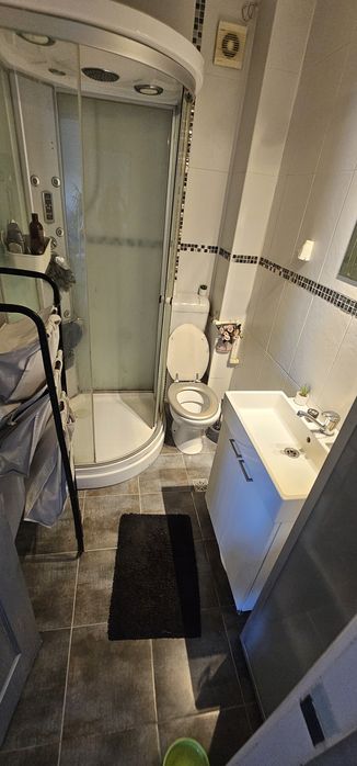 Vând apartament 3 camere Blv. Brancoveanu,Berceni, Sector 4