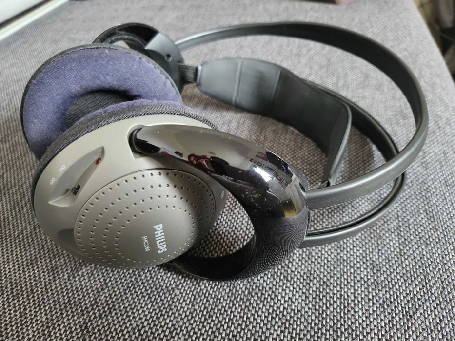 Casti philips fara fir reincarcabile SHC2000/00