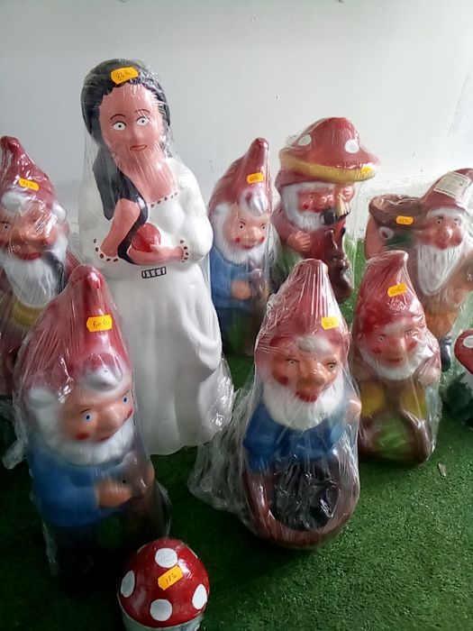 Albă că zăpadă și 7 piticii, ciuperci decorative