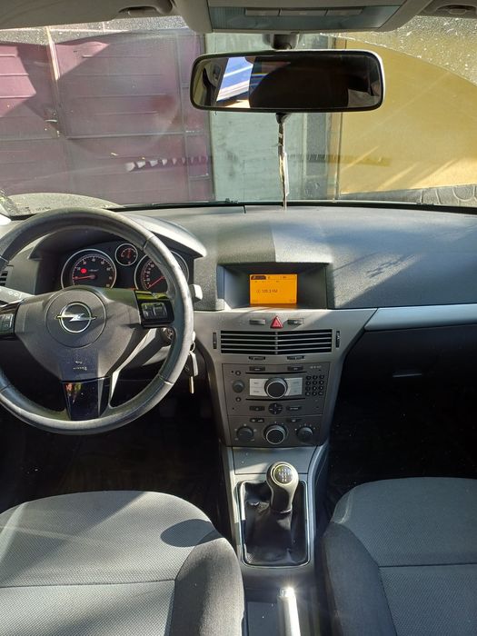 Vând Opel astra H